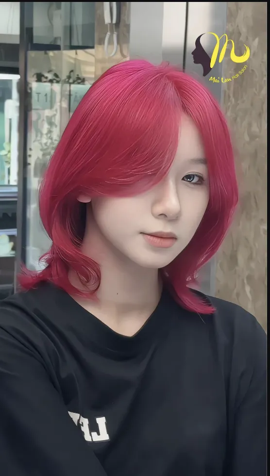 Màu đỏ dâu tây siêu nổi bật , siêu hot và siêu tôn da cho chị em